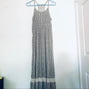 Chic Maxi Dress 🌿